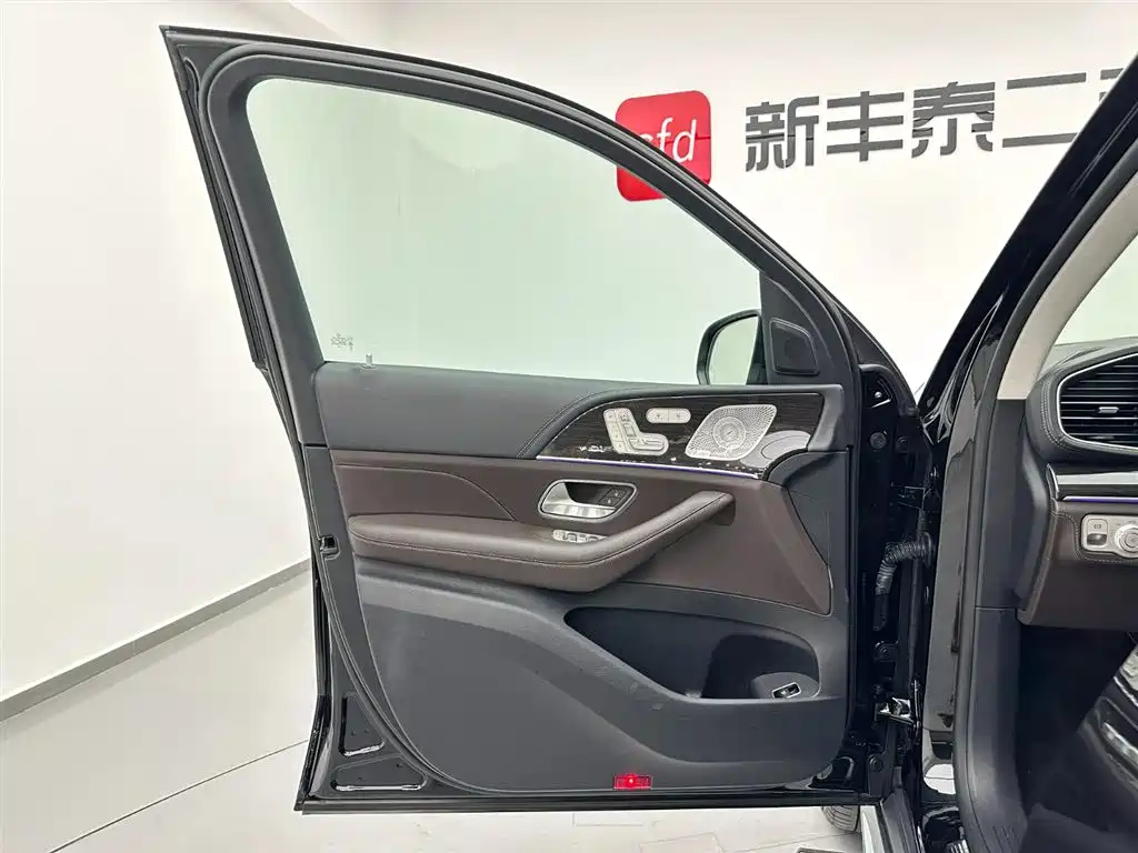 Mercedes-Benz GLS 2021 Facelift GLS 450 4MATIC Fashion фото 8
