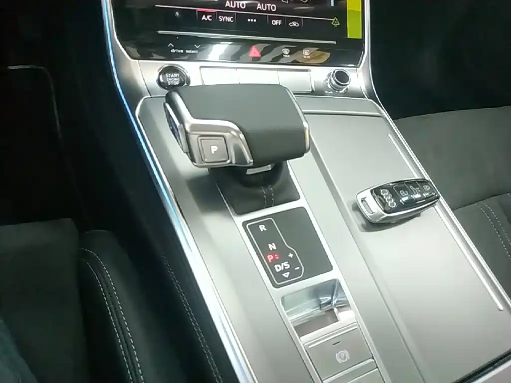 Audi A7L 2026 2025 Model Year 45 TFSI Luxury