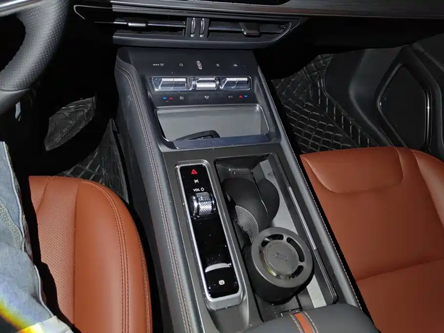 Lincoln Z 2025 2025 2.0T Premium Edition