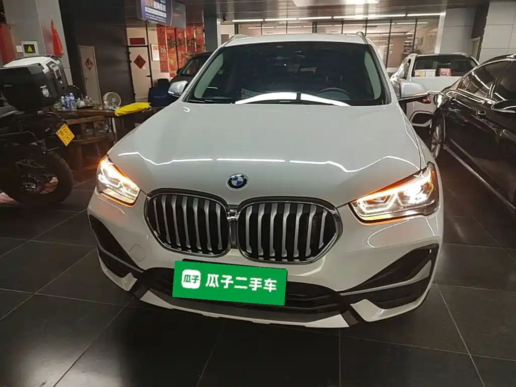 Фото 3 - BMW X1