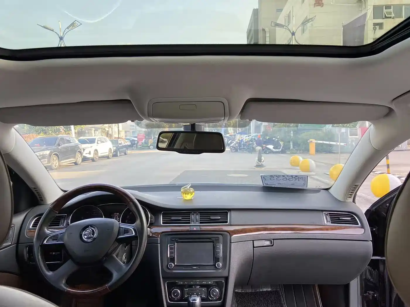 Škoda Superb 2013 2.0TSI DSG Executive Edition фото 10
