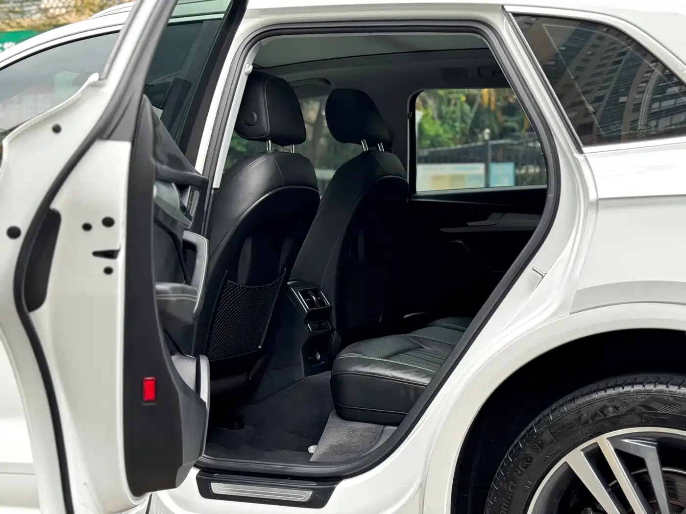 Audi Q5L 2020 Facelift 40 TFSI Honor Fashion фото 12