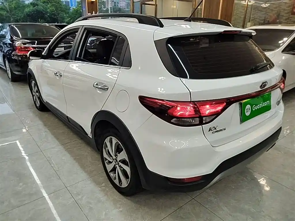 Kia KX CROSS 2017 1.4L AT GLS фото 23