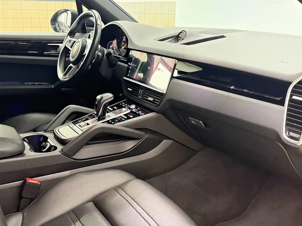 Porsche Cayenne New Energy 2020 Cayenne E-Hybrid 2.0T фото 9