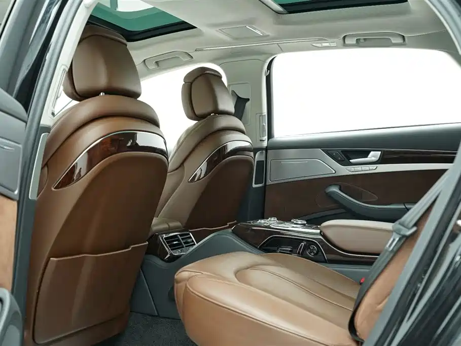 Audi A8 2014 A8L 45 TFSI quattro Luxury фото 18