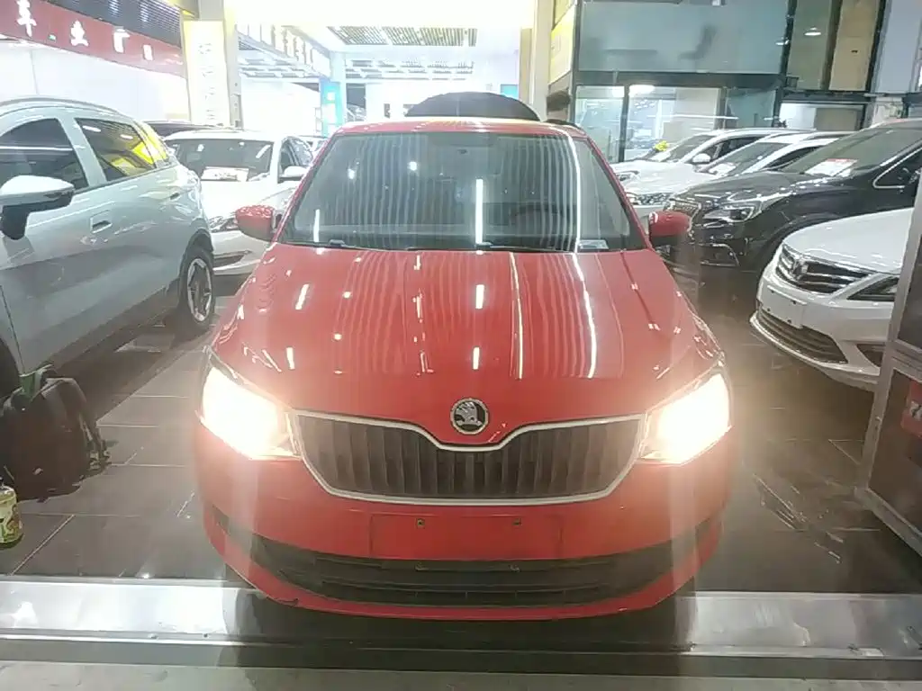 Škoda Fabia 2016 2016 1.4L Automatic Car Enjoy Edition