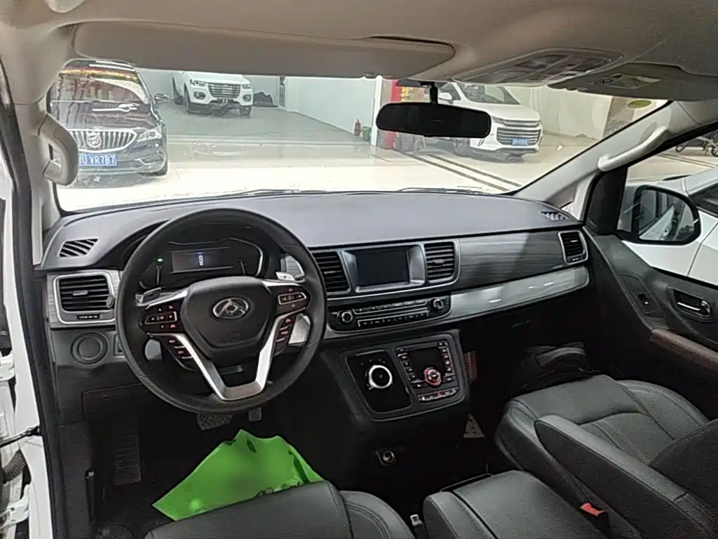 SAIC Maxus Maxus G10 2022 2022 2.0T Auto Elite Edition Petrol 7-Seater