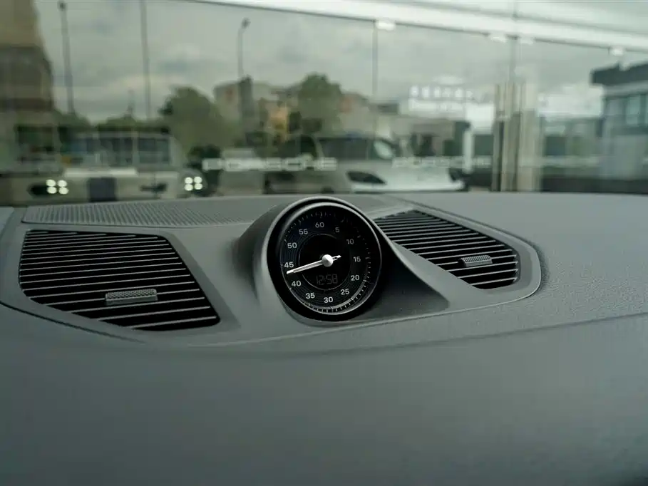 Porsche Cayenne 2025 Cayenne 3.0T фото 19