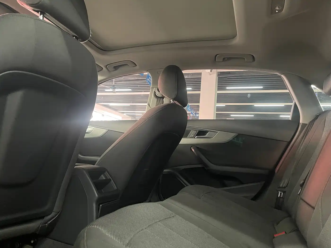Audi A4L 2018 30th Anniversary 40 TFSI Progressive фото 8
