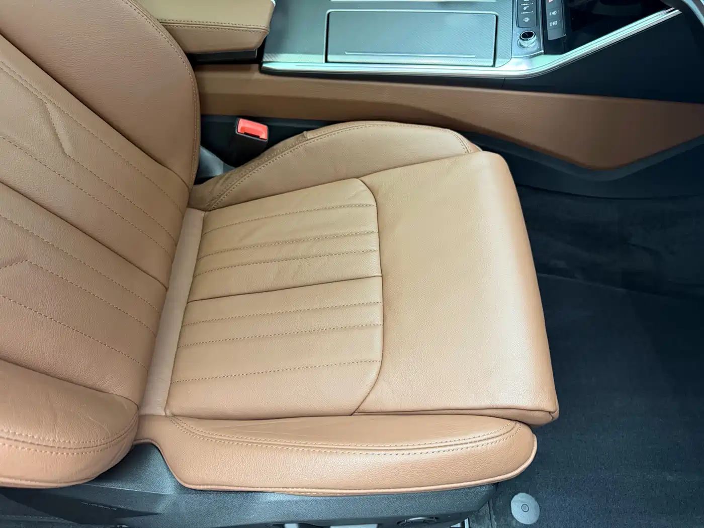 Audi A6L 2022 40 TFSI Luxury Elegance фото 41