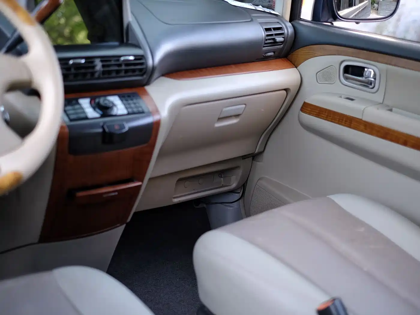Dongfeng Yuxuan 2008 2007 2.5L Automatic Flagship Edition
