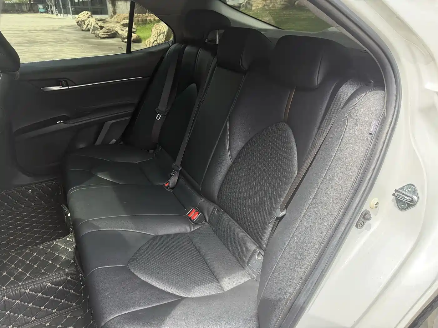 Toyota Camry 2021 2.0G Luxury Edition фото 18