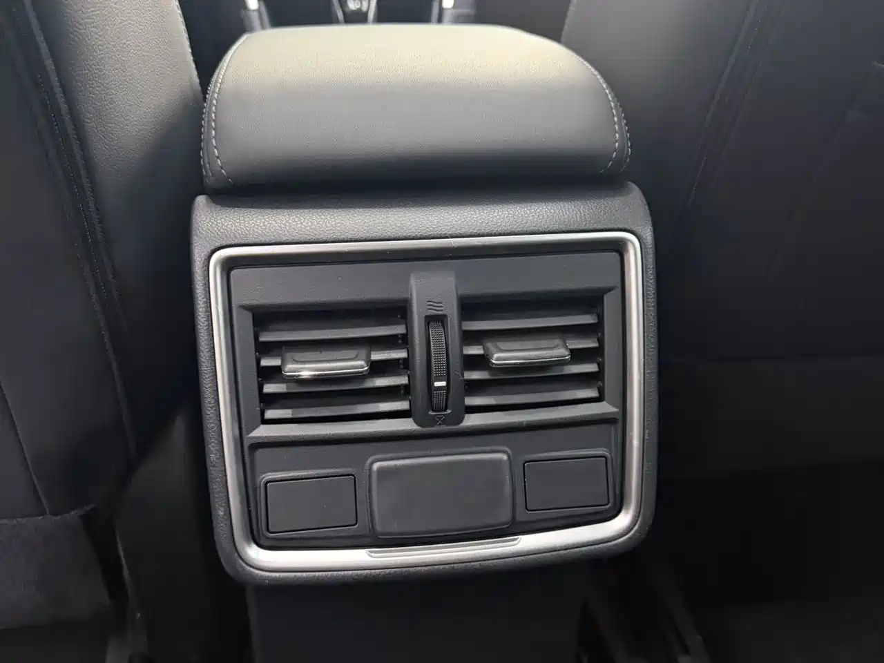 Subaru Forester 2022 2.0i AWD Luxury Edition фото 17