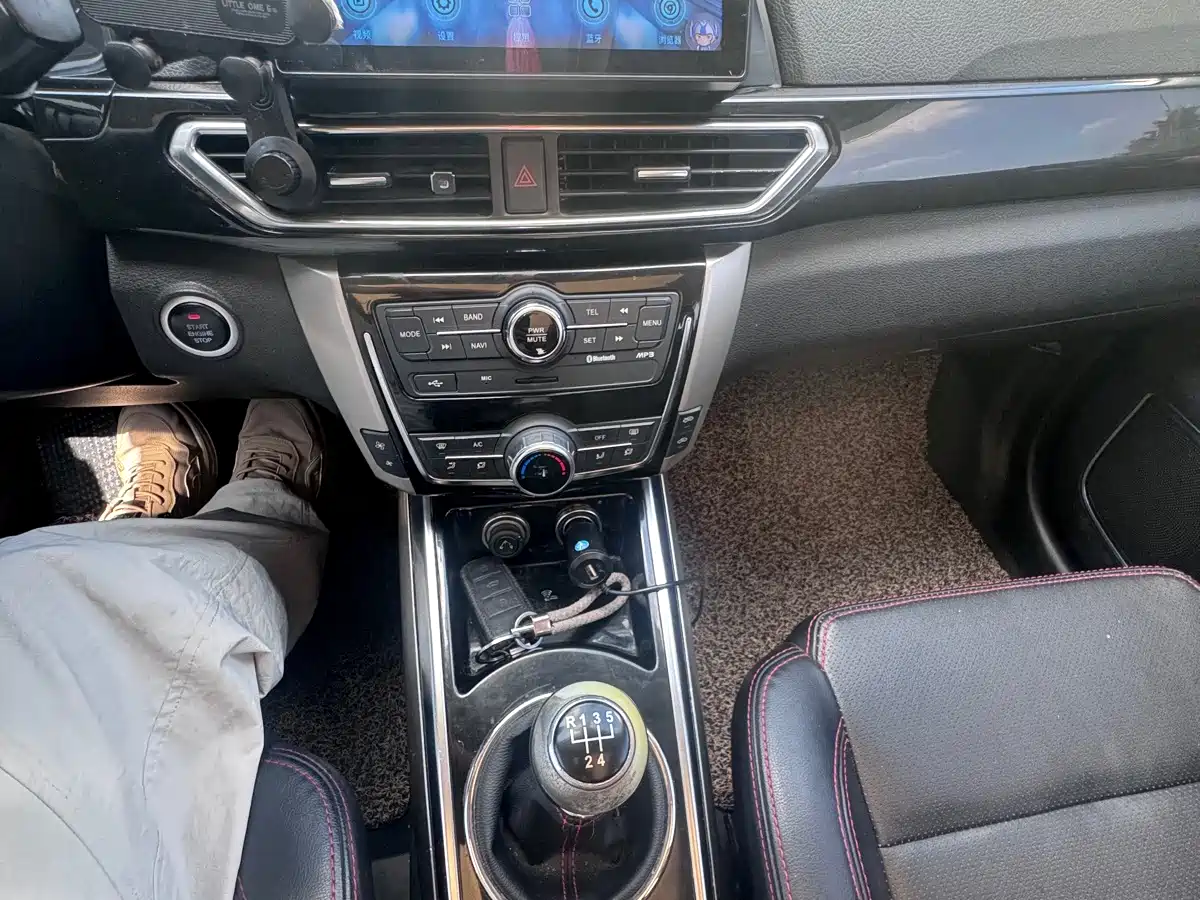 Zotye Damai X5 2015 2015 1.5T Manual Premium (China IV)