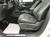 Фото 17 - Ford Explorer