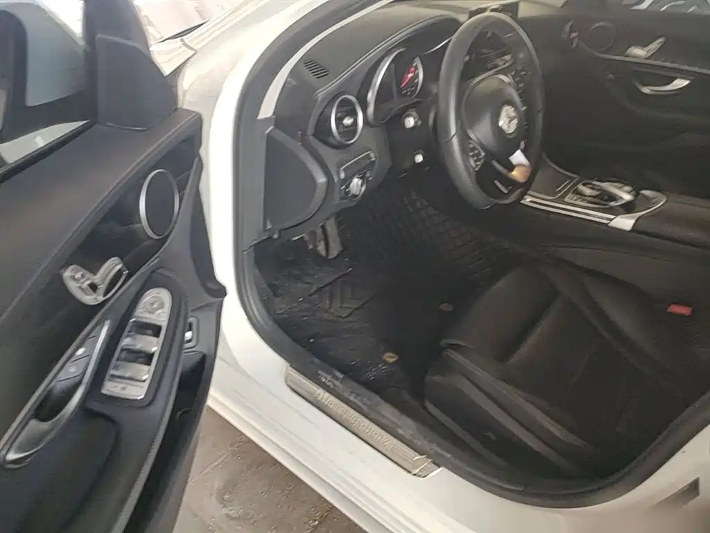 Mercedes-Benz C-Class 2015 Facelift C 180 L Sport фото 15
