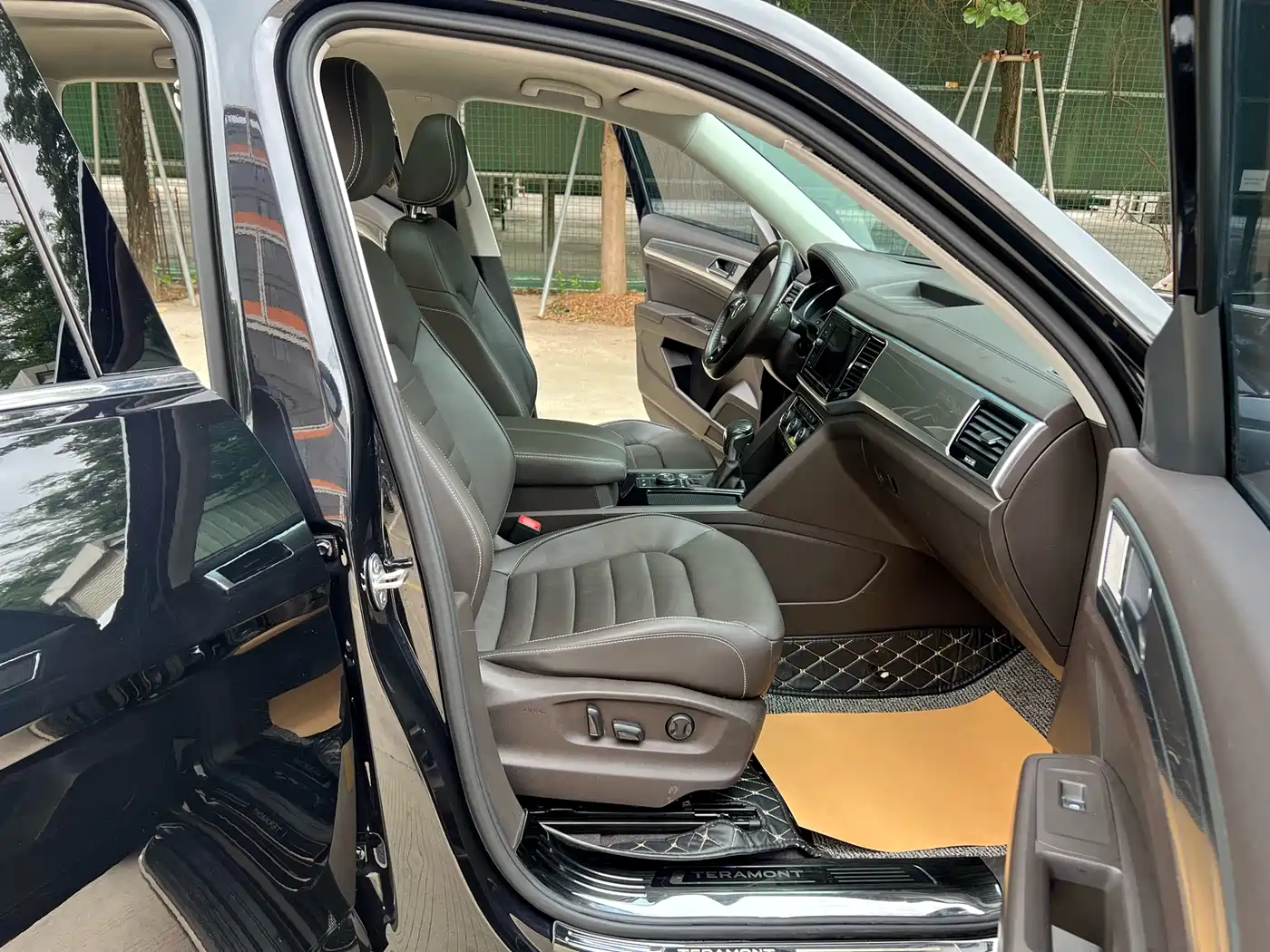Volkswagen Teramont 2019 380TSI 4WD Luxury Edition China VI фото 7