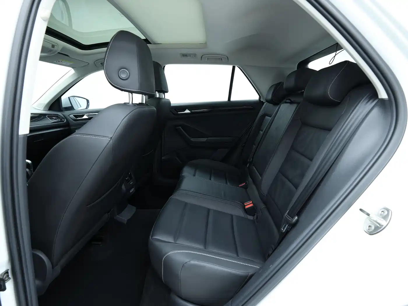 Volkswagen T-ROC 2022 280TSI DSG 2WD Comfort PLUS фото 9