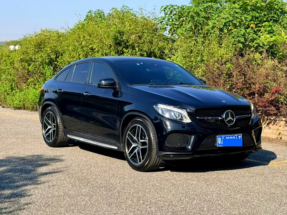 Mercedes-Benz GLE Coupe 2017 GLE 500 4MATIC Coupe SUV фото 8