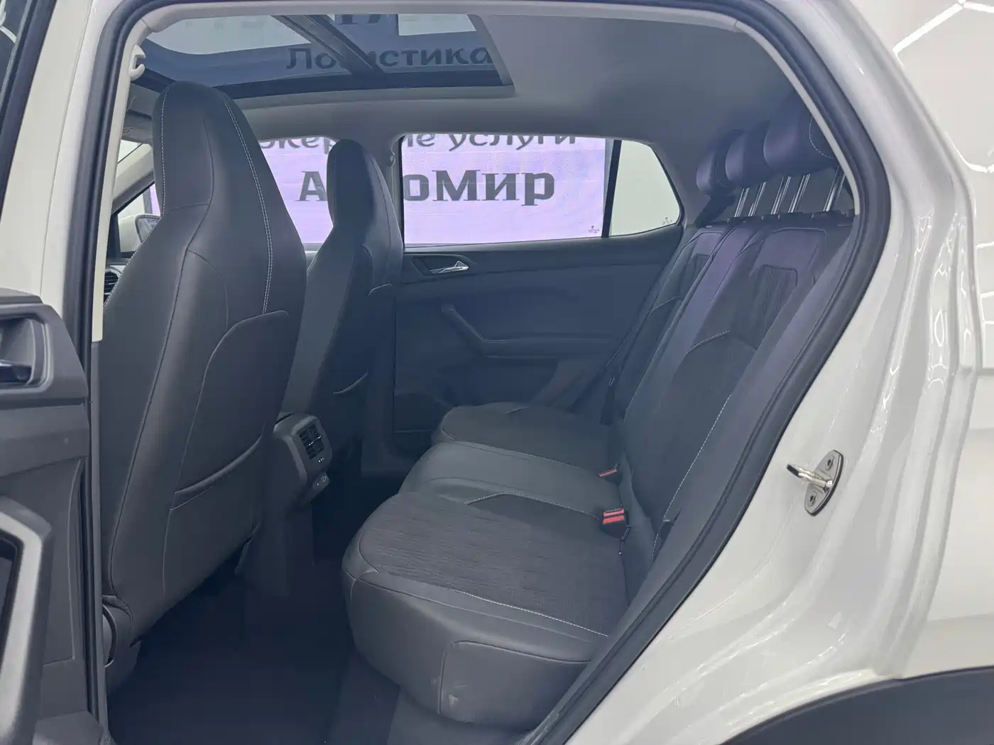 Volkswagen T-Cross 2022 1.5L Automatic Comfort Edition фото 8