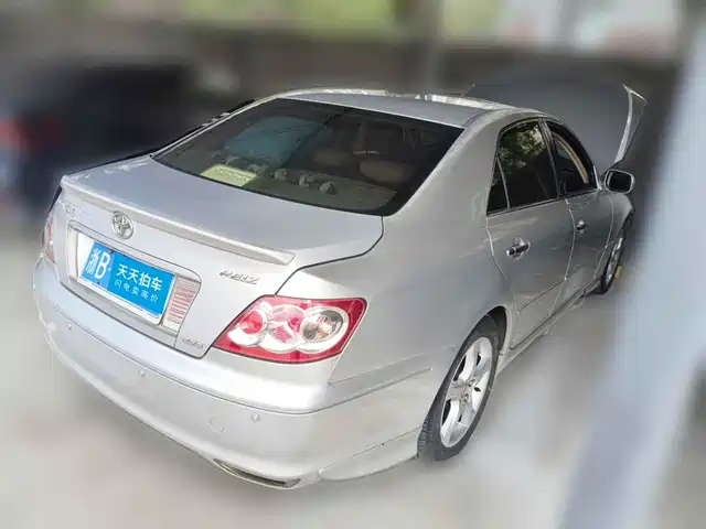 Toyota Reiz 2008 2.5S Special Commemorative Edition — фото 5