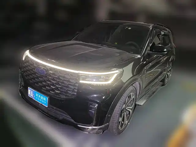 Ford Explorer 2023 EcoBoost 285 AWD ST-LINE 6-Seater — фото 1