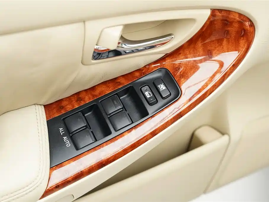 Toyota Crown 2007 2006 2.5L Royal Leather Edition