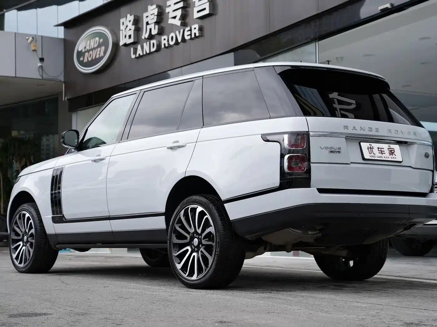 Land Rover Range Rover 2016 3.0 SC V6 Vogue LWB фото 4