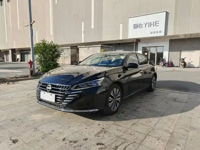 NISSAN TEANA