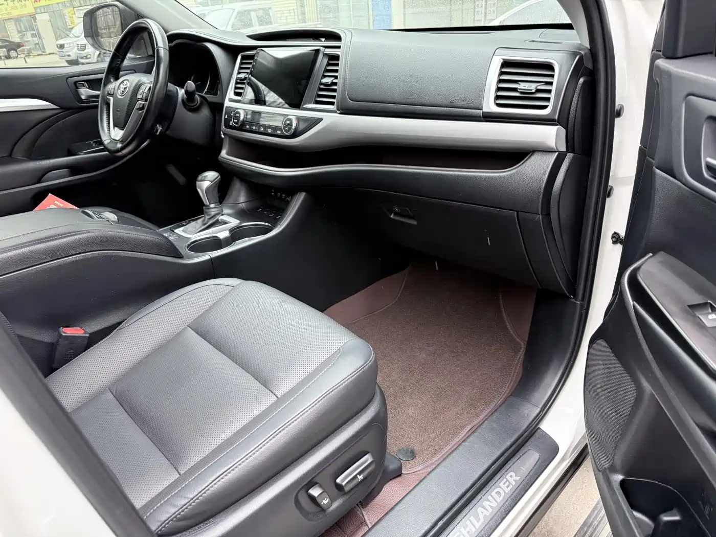 Toyota Highlander 2021 2.0T AWD Elite 7-Seater фото 14