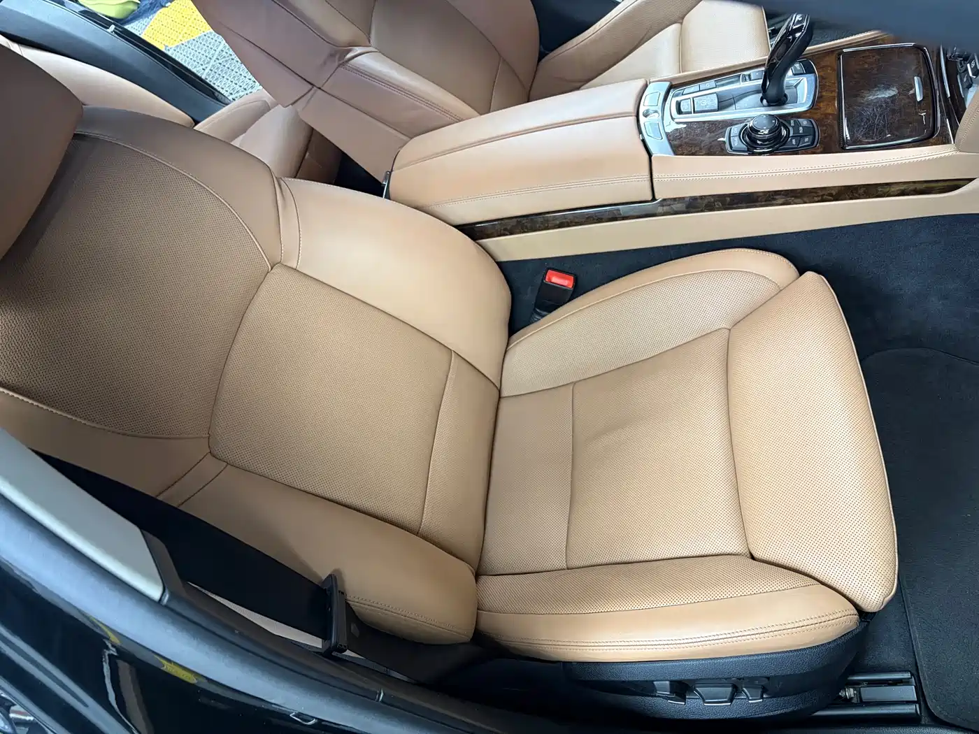 BMW 7 Series 2010 760Li фото 17