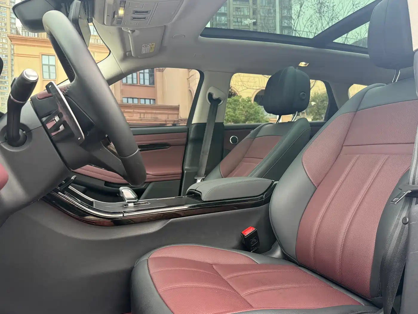 Land Rover Range Rover Evoque 2024 Range Rover Evoque L 249PS Light Master Edition фото 9