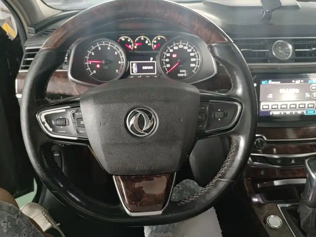 Dongfeng Aeolus Dongfeng A9 2017 2016 1.8T Premium