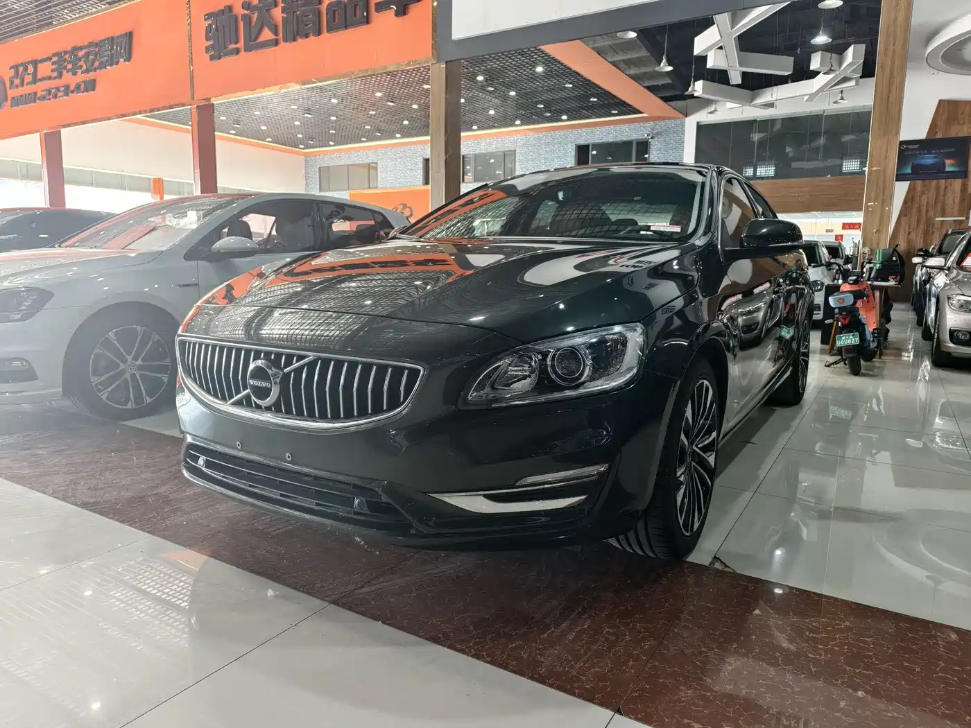 VOLVO S60