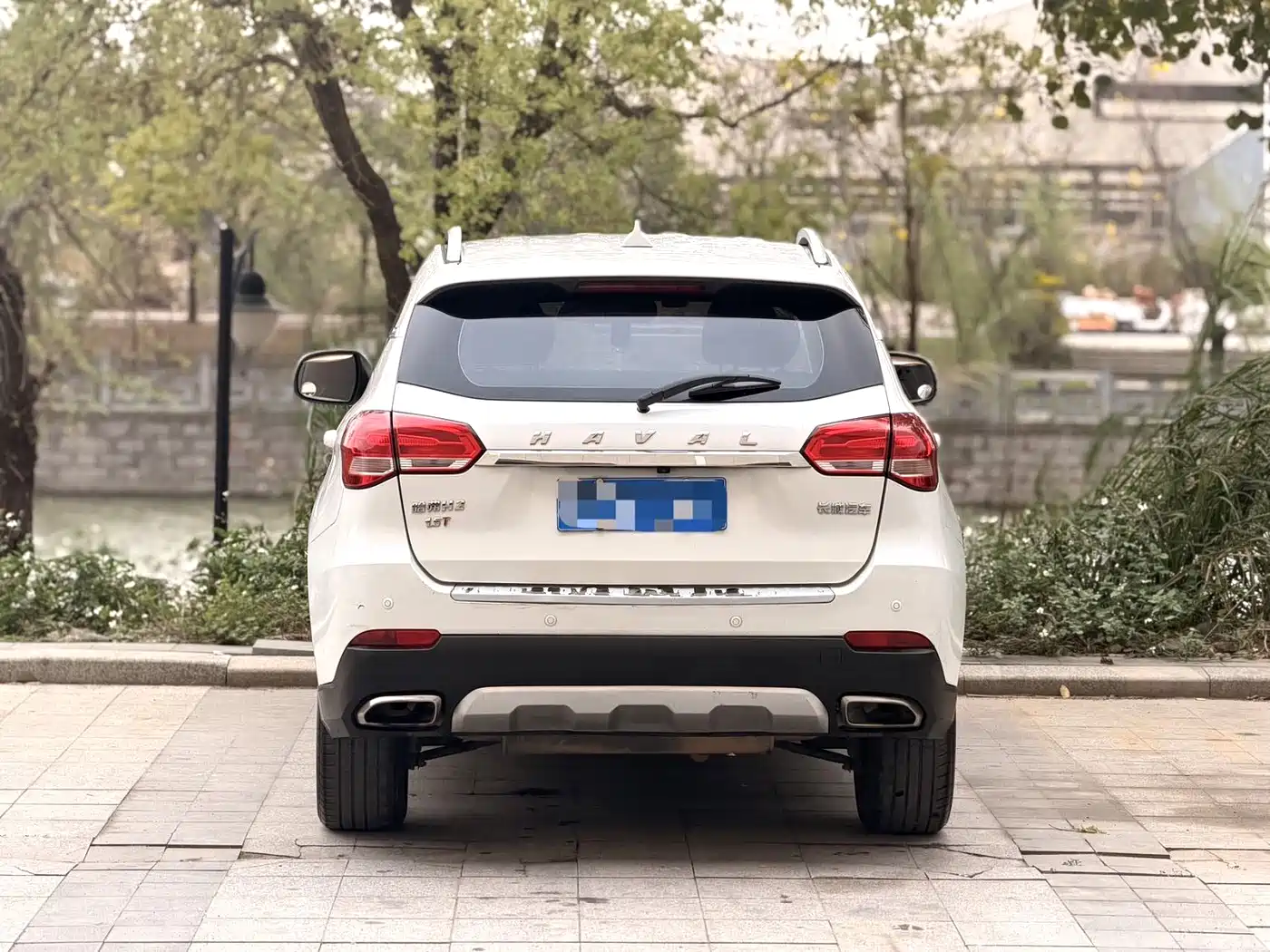 Фото 2 - Haval H2