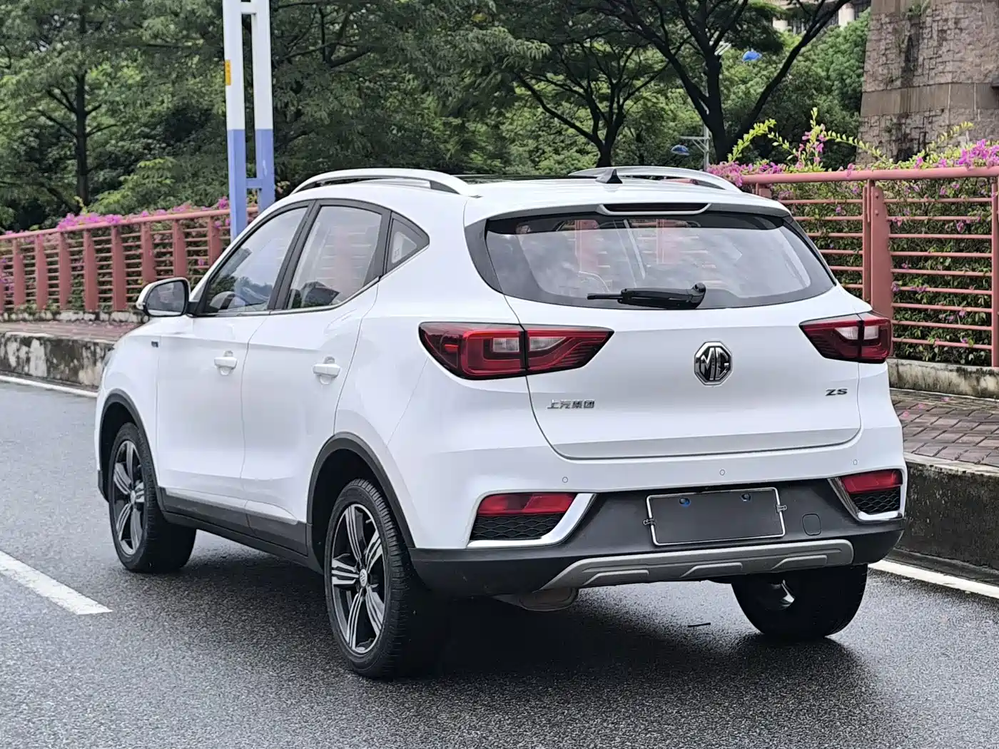 MG ZS 2017 2017 1.5L Auto Premium Internet Edition