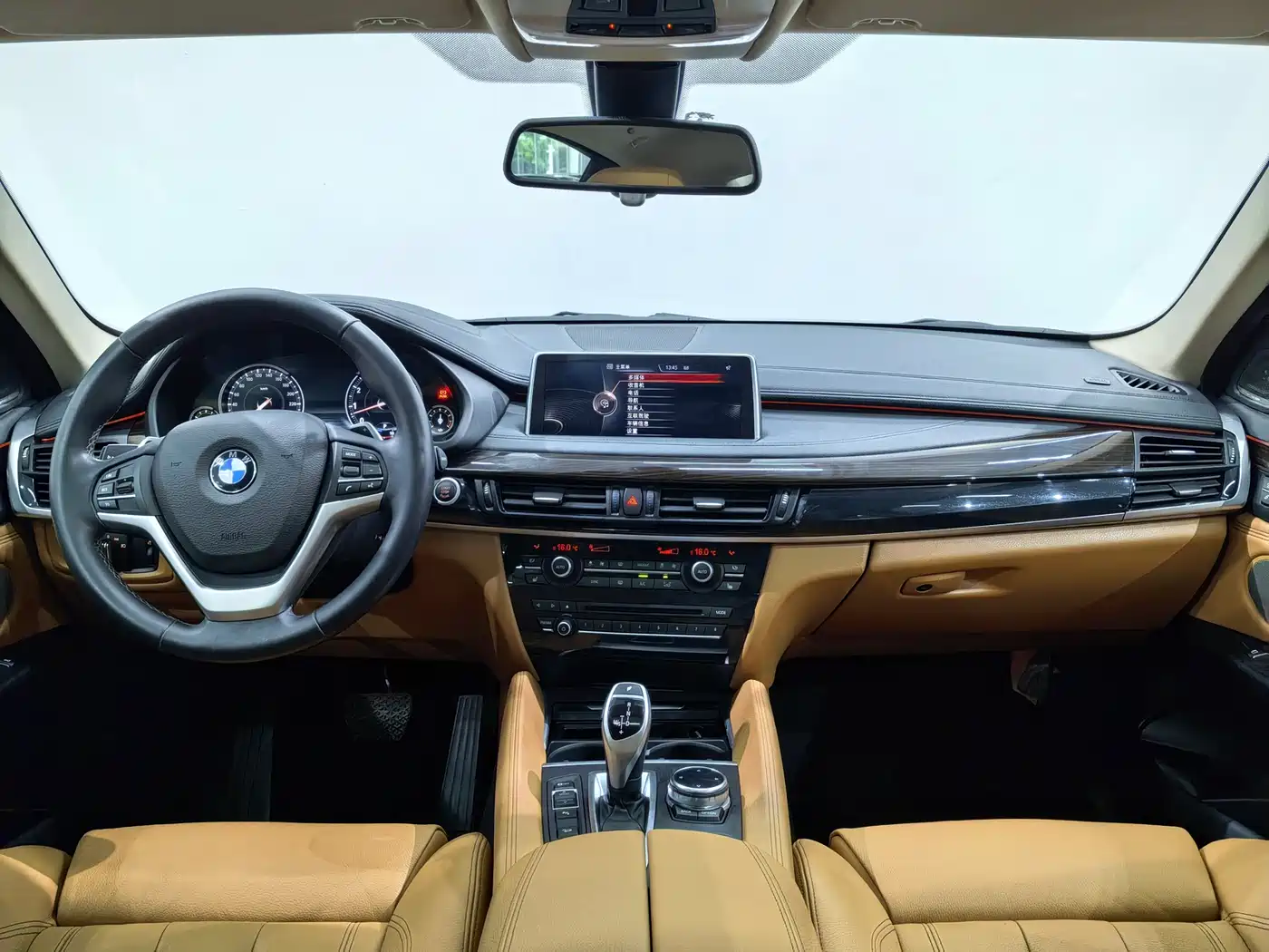 BMW X6 2015 xDrive35i Luxury Model фото 8