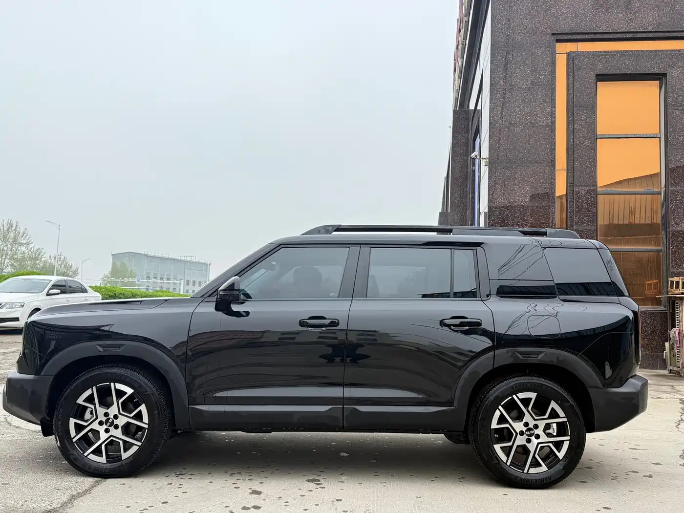 BAIC ORV Beijing Off-Road BJ30 2026 Traveller 1.5T Hybrid Standard Edition фото 5
