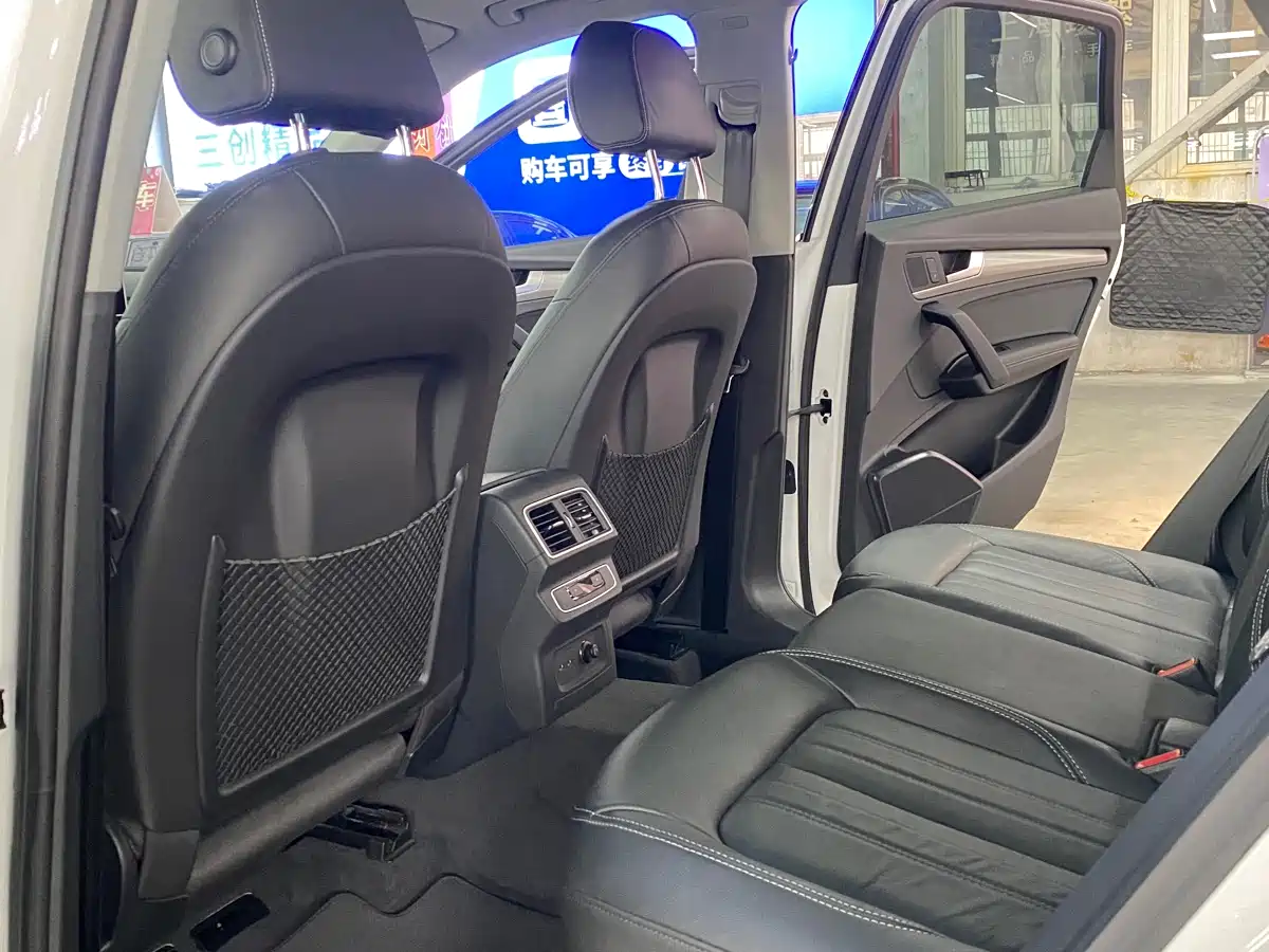 Audi Q5L 2020 45 TFSI Exclusive Fashion фото 10
