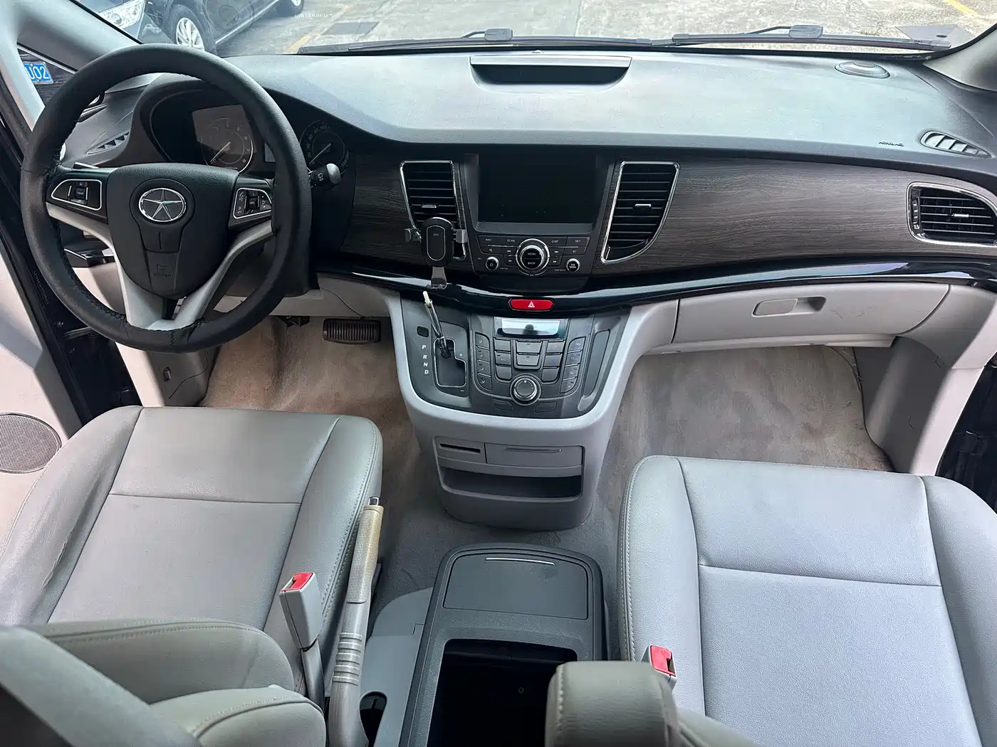 JAC Refine M5 2016 2014 Color Tour 2.0T Gasoline Automatic Business