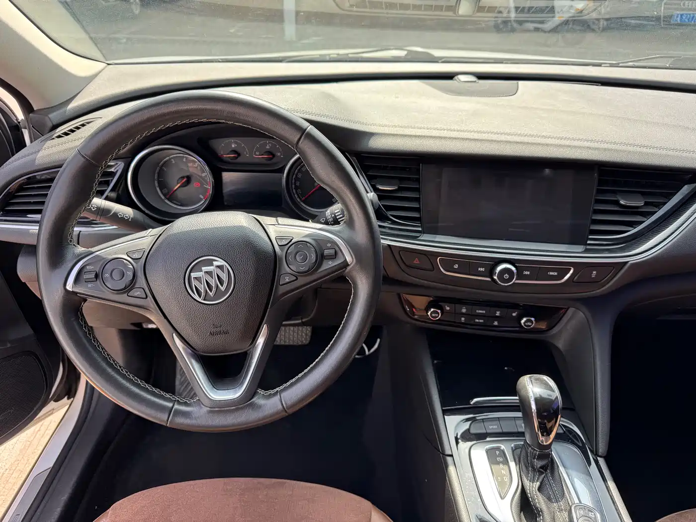 Buick Regal 2017 20T Luxury Model фото 5