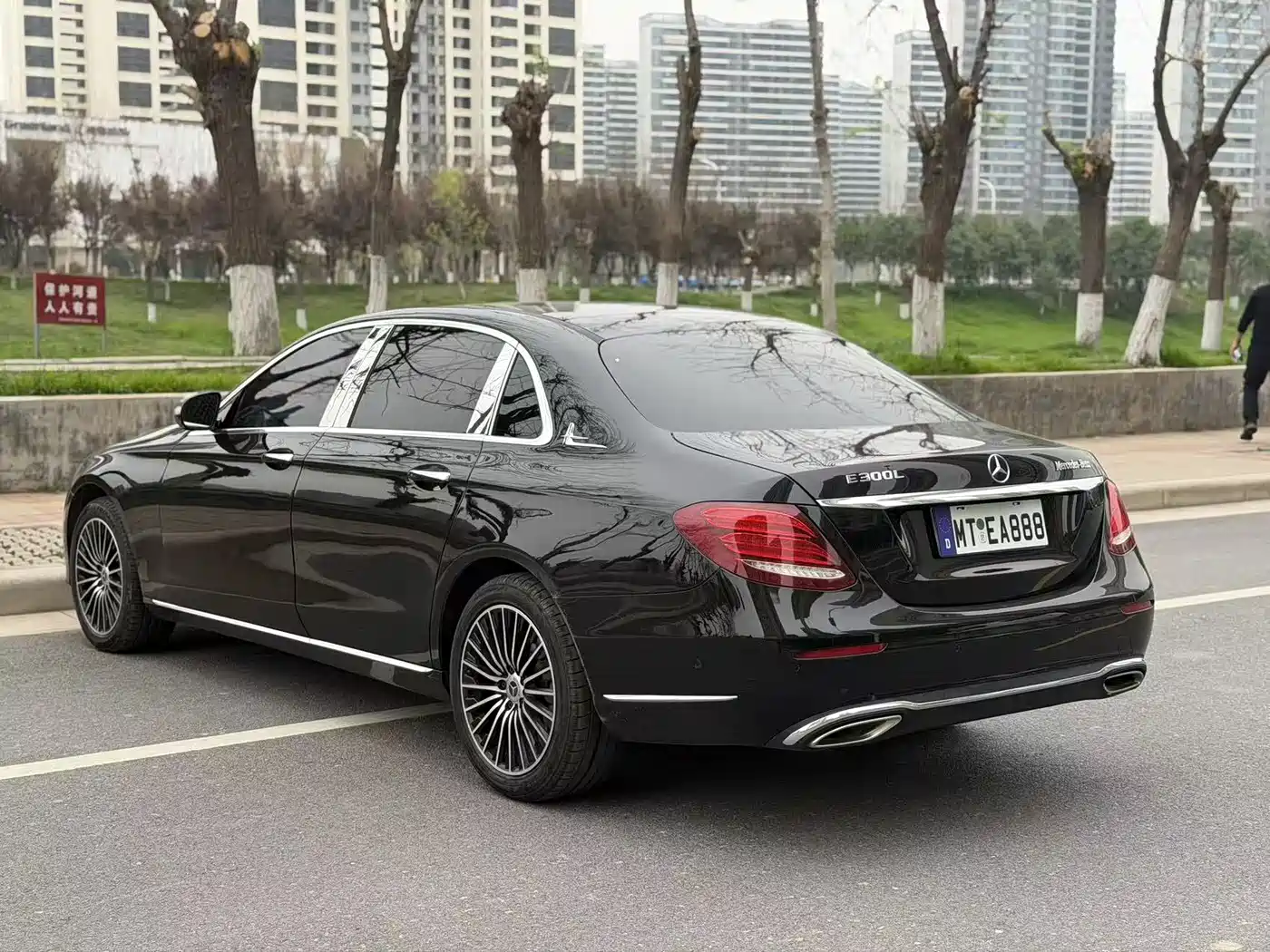 Mercedes-Benz E-Class 2018 Facelift E 300 L Fashion фото 9