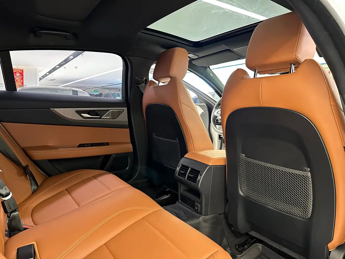 Jaguar XEL 2024 Model 2.0T 250PS R-DYNAMIC S Progressive Sport Edition фото 16