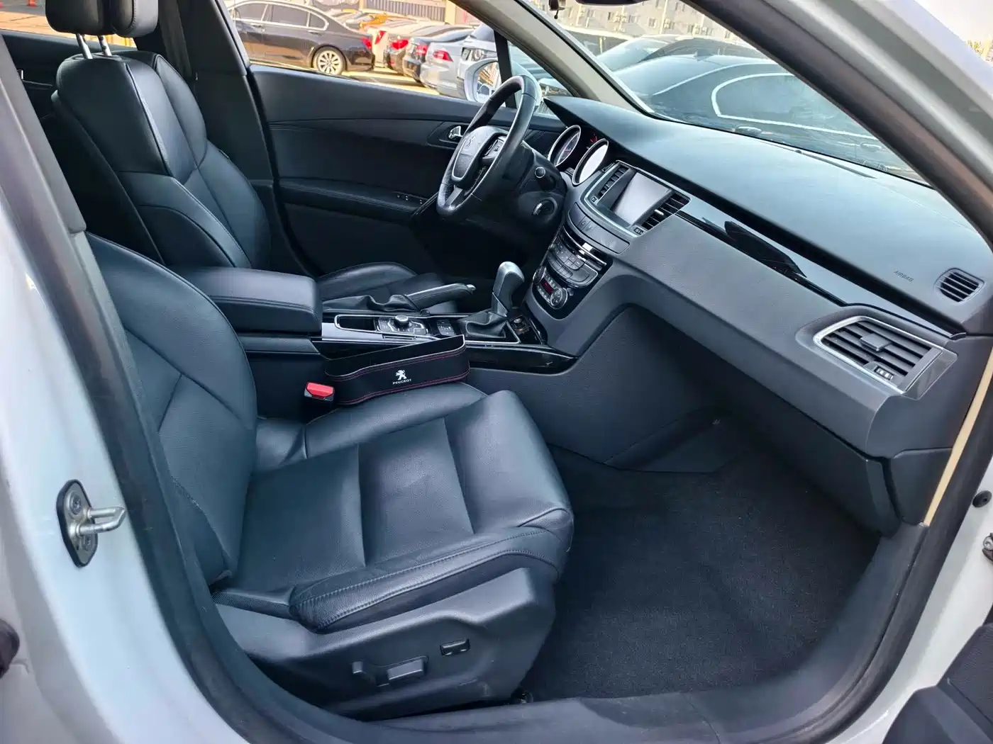 Peugeot 508 2012 2.0L Automatic Luxury Edition фото 18