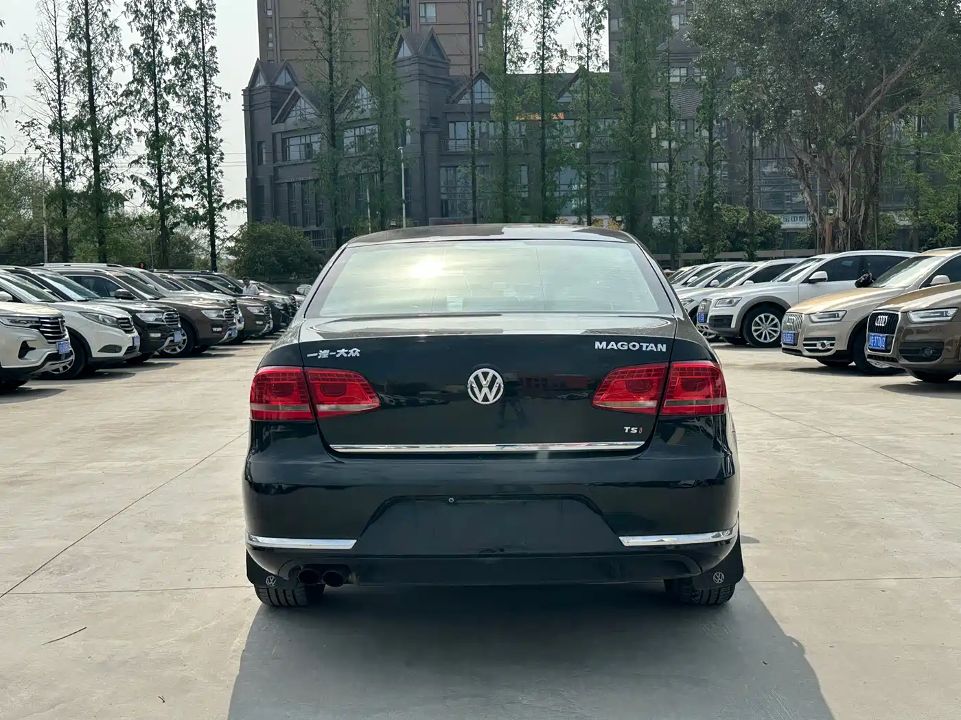 Volkswagen Magotan 2012 Facelift 1.8TSI Leading фото 12