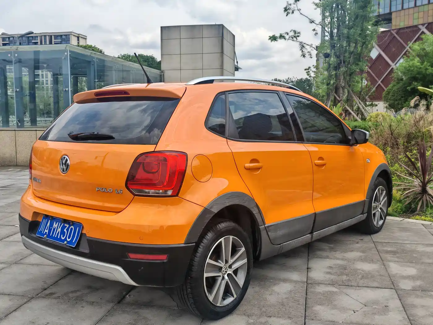 Volkswagen Polo 2012 1.6L Cross Polo AT фото 6