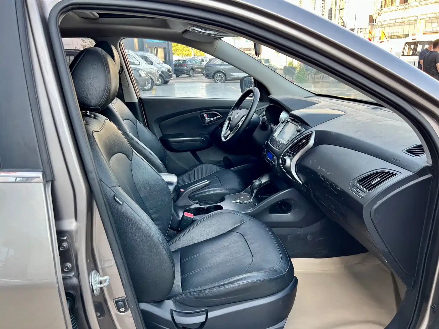 Hyundai Beijing Hyundai ix35 2013 2.0L Auto 2WD Smart GLS China IV фото 7