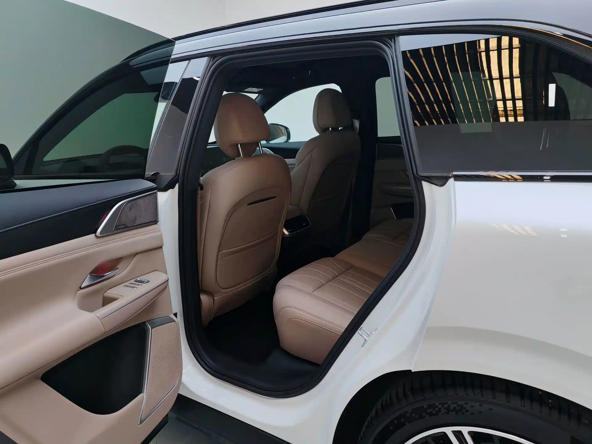 Фото 6 - XPeng G9