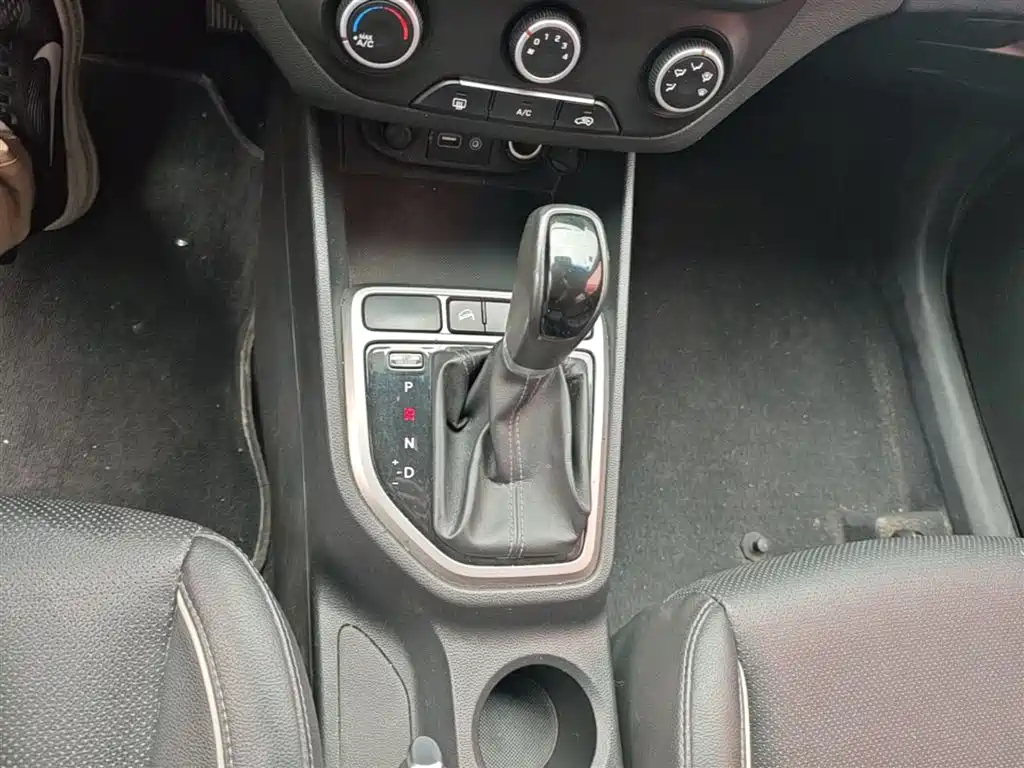 Hyundai Beijing Hyundai ix25 2015 1.6L Automatic 2WD Smart GLS фото 14