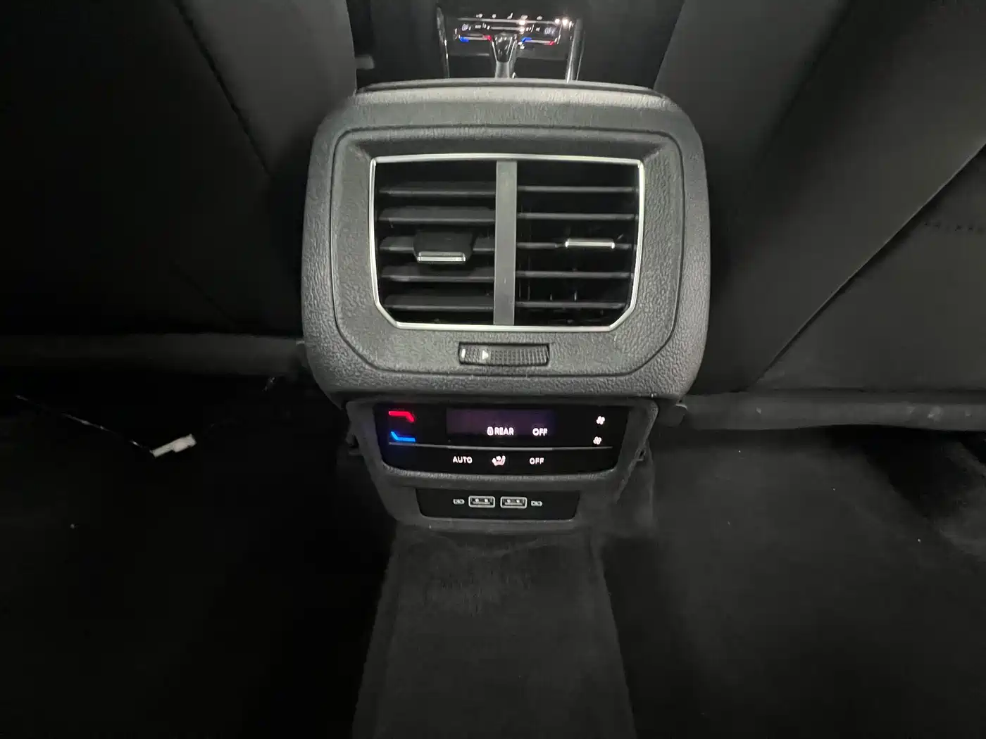 Volkswagen Tayron 2023 280TSI 2WD Luxury Plus Advanced Edition фото 11